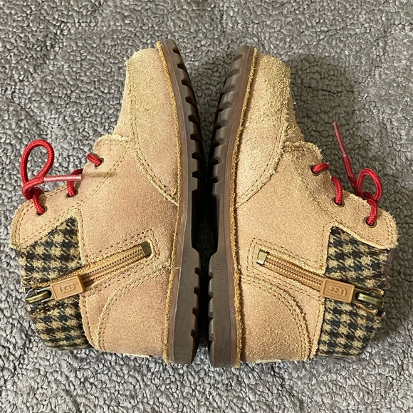 UGG toddler boots - Picture 4 of 6